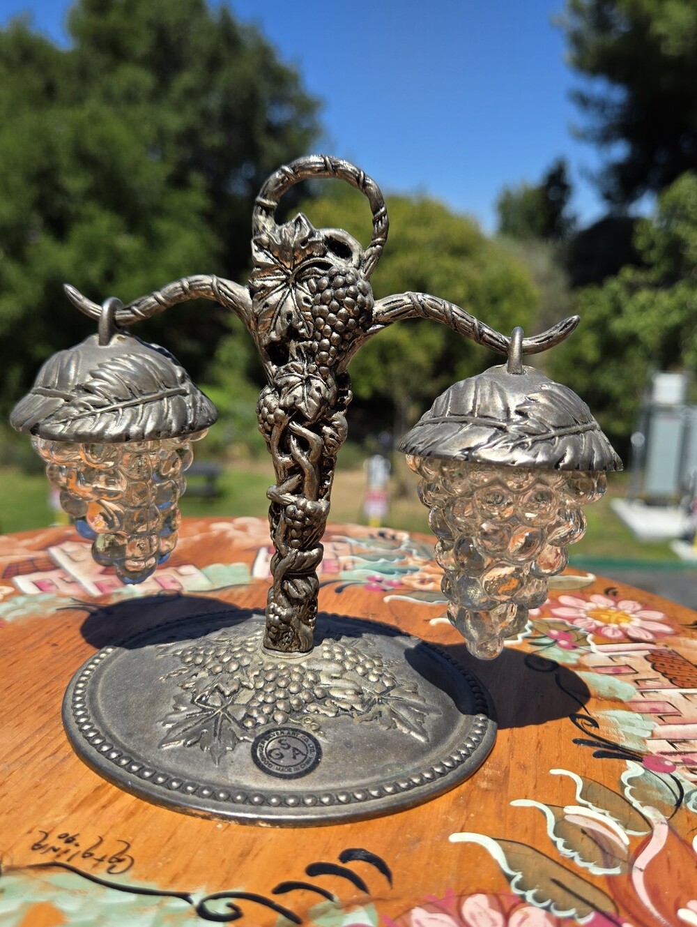 VTG Godinger Silver Plated Hanging Grape Cluster Salt and Pepper Shaker Set